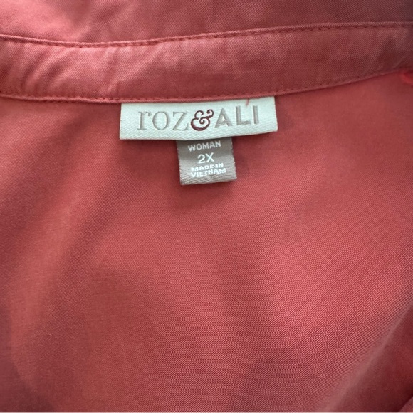 Roz & Ali Coral Button-Up Shirt - Picture 8 of 11